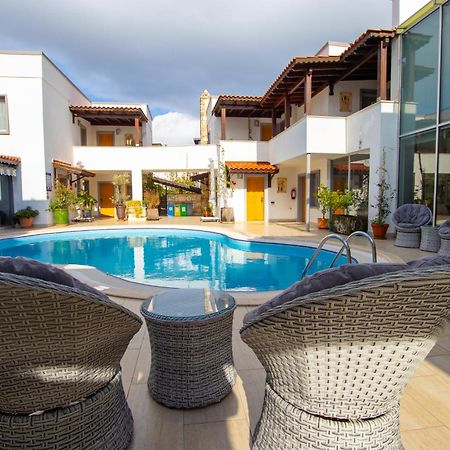 Hotel Pier Bodrum Marina Екстериор снимка