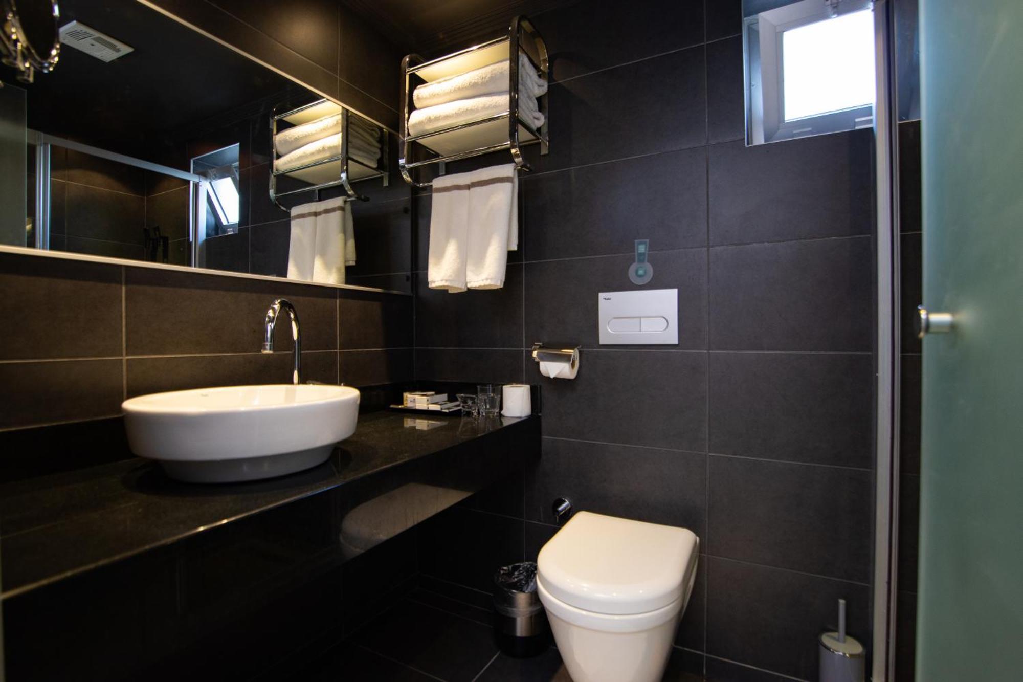 Hotel Pier Bodrum Marina Екстериор снимка