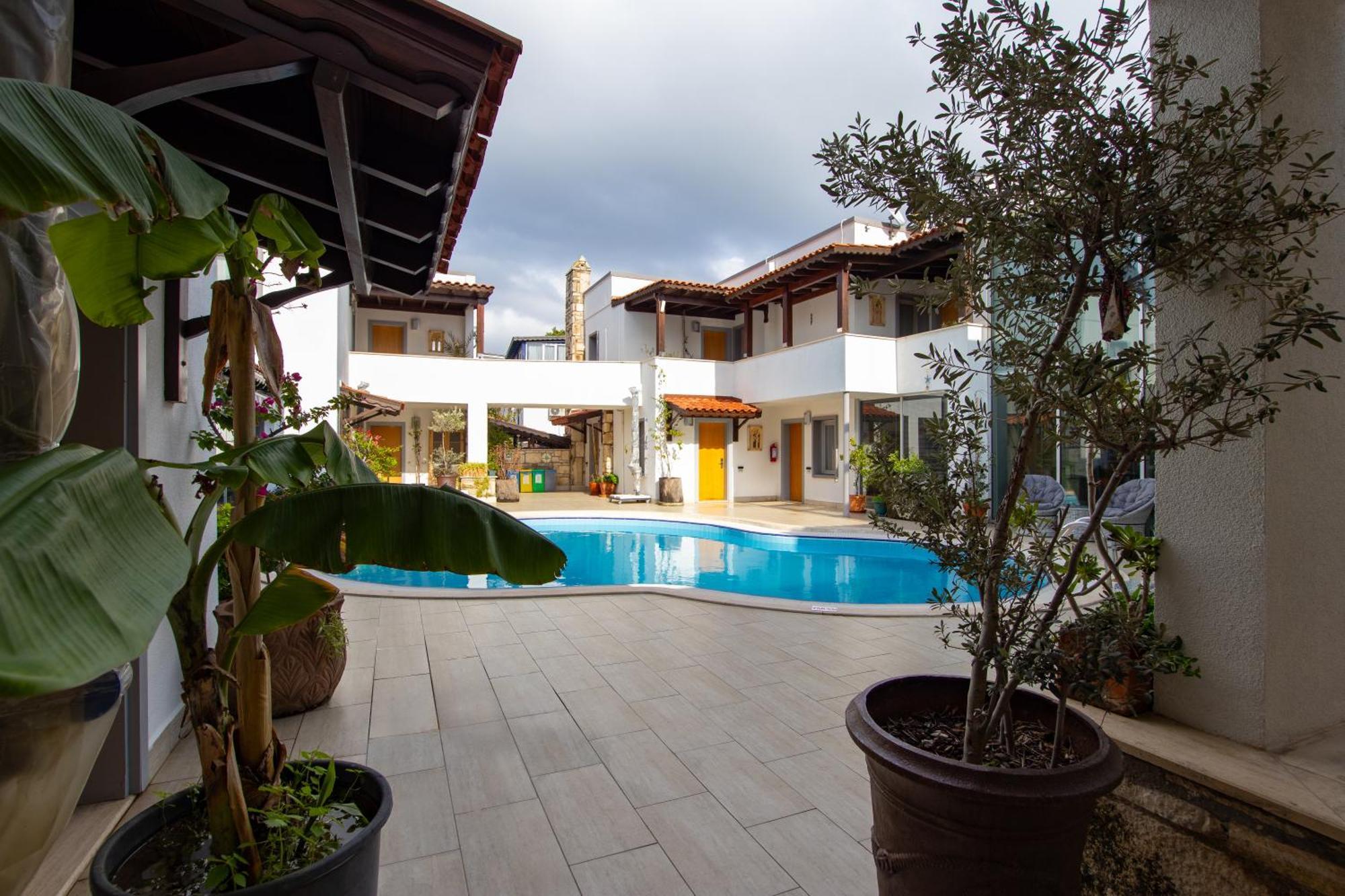 Hotel Pier Bodrum Marina Екстериор снимка